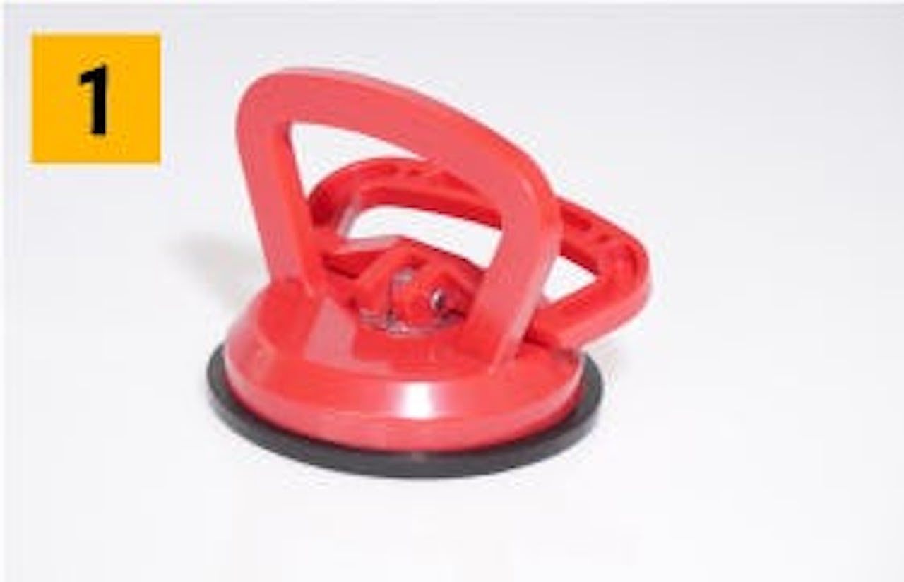 使用方法① - ガラス吸盤 シングルの吸盤を表面に合わせて吸着させる