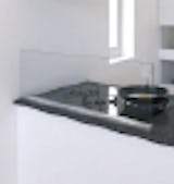 <span style="font-size:14px;"><b>キッチン</b></span><br />
<span style="font-size:8px;">油はねガード</span>